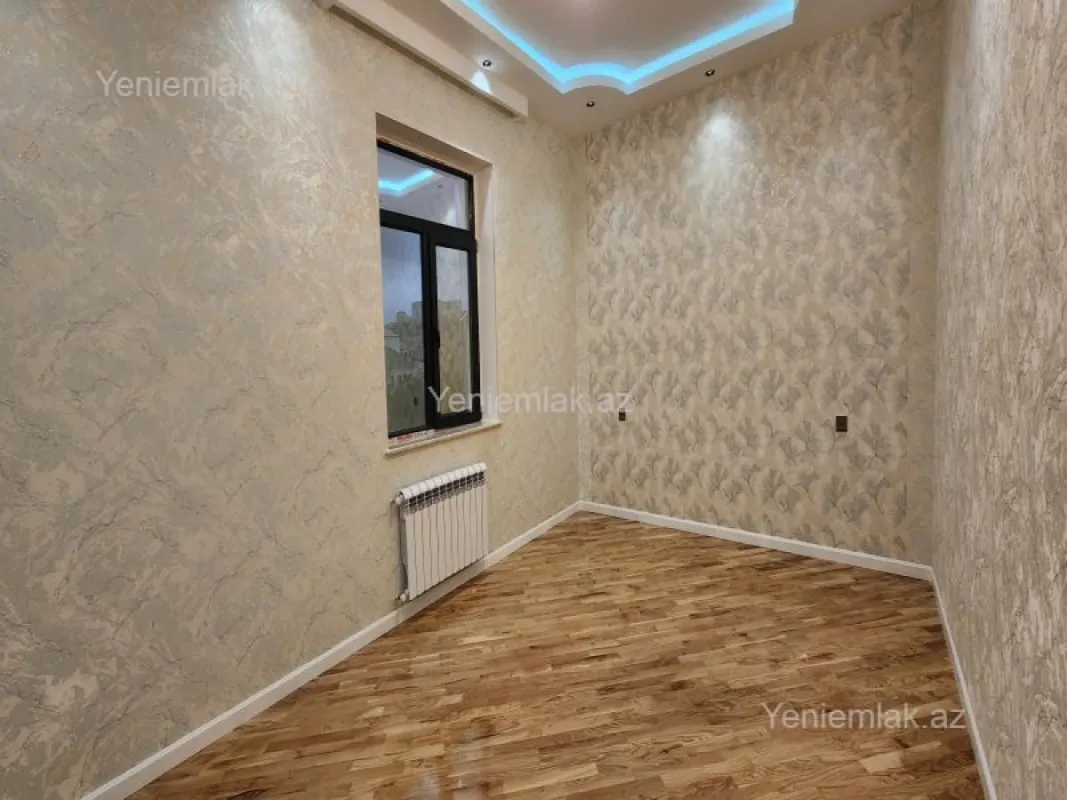 Satılır 6 otaqlı həyət evi 275 m²