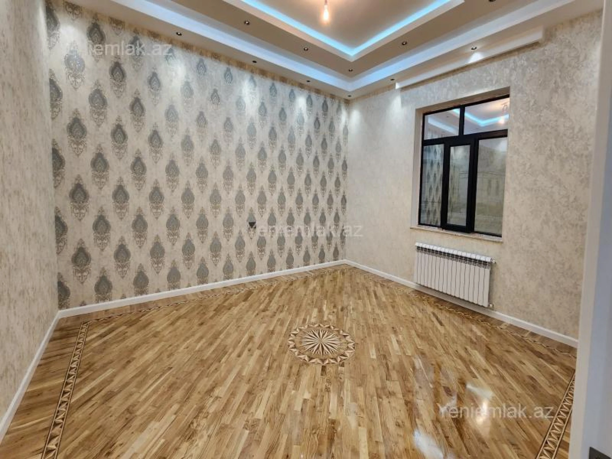 Satılır 6 otaqlı həyət evi 275 m²