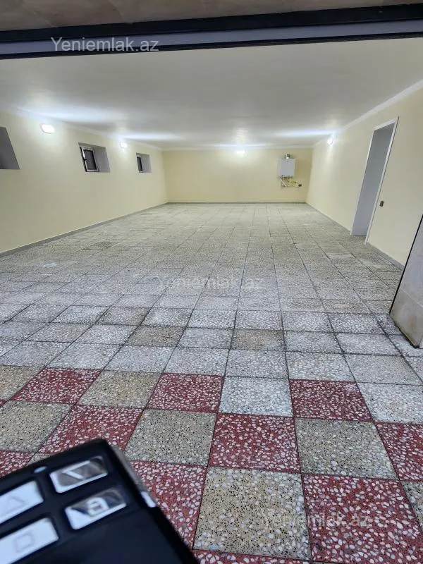 Satılır 6 otaqlı həyət evi 275 m²