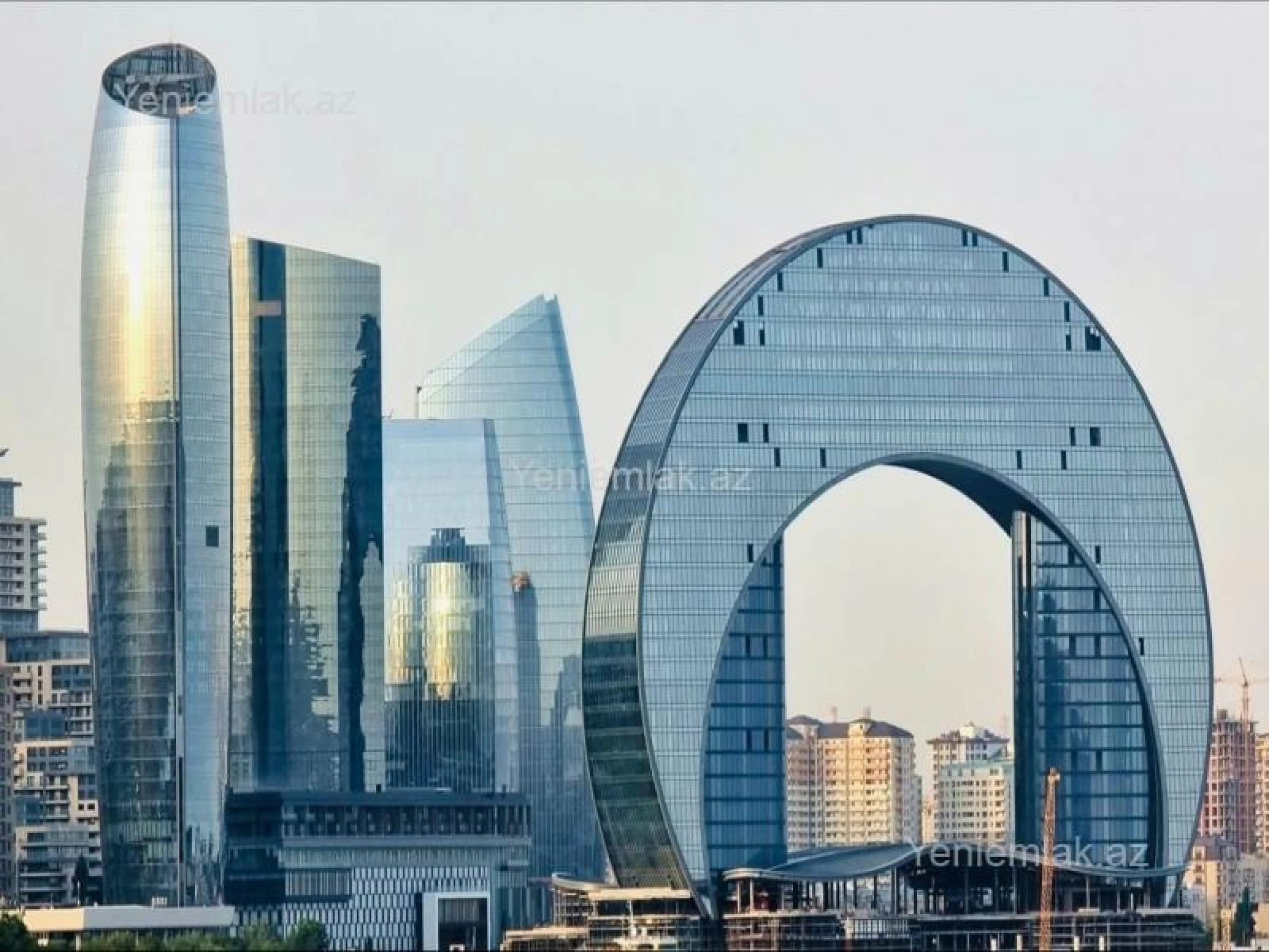 Satılır 3 otaqlı yeni tikili 173 m²