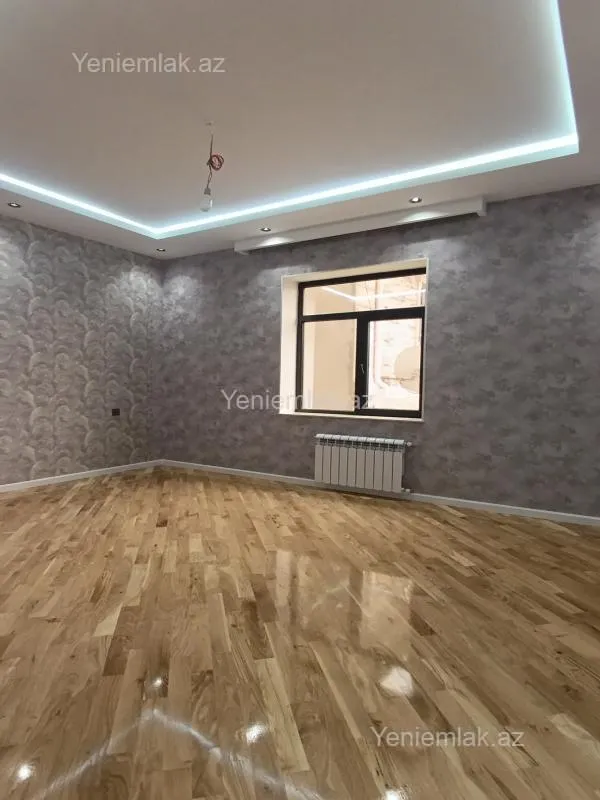 Satılır 6 otaqlı həyət evi 280 m²