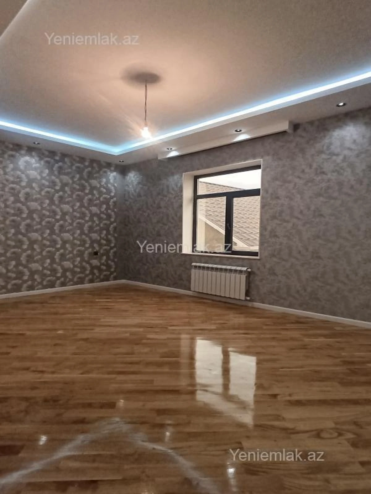 Satılır 6 otaqlı həyət evi 280 m²