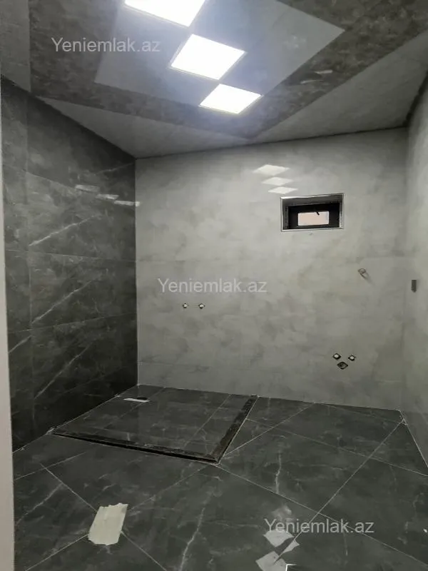 Satılır 6 otaqlı həyət evi 280 m²