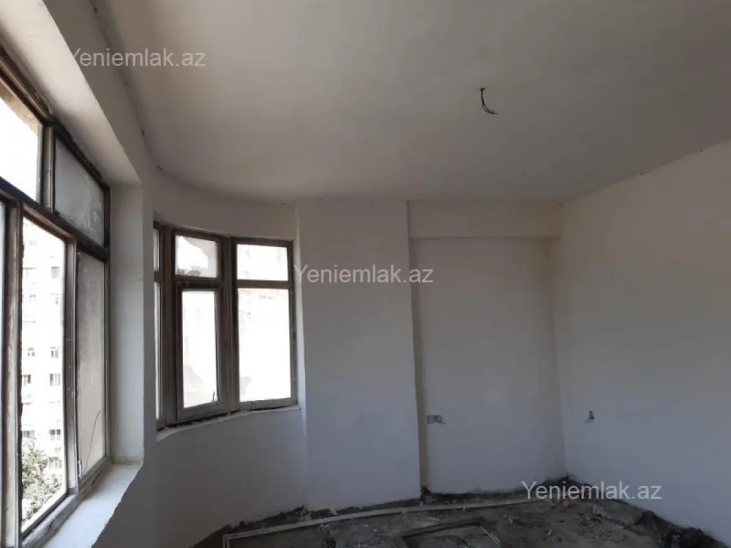 Satılır 3 otaqlı yeni tikili 112 m²