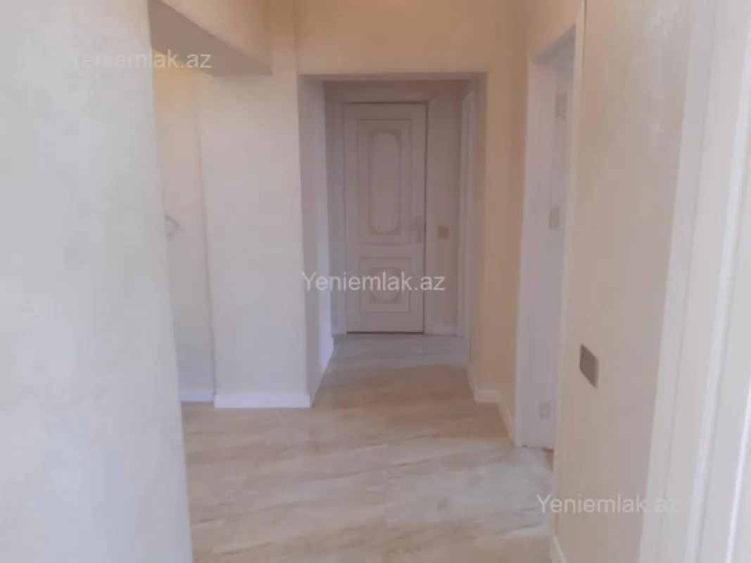 Satılır 3 otaqlı yeni tikili 110 m²