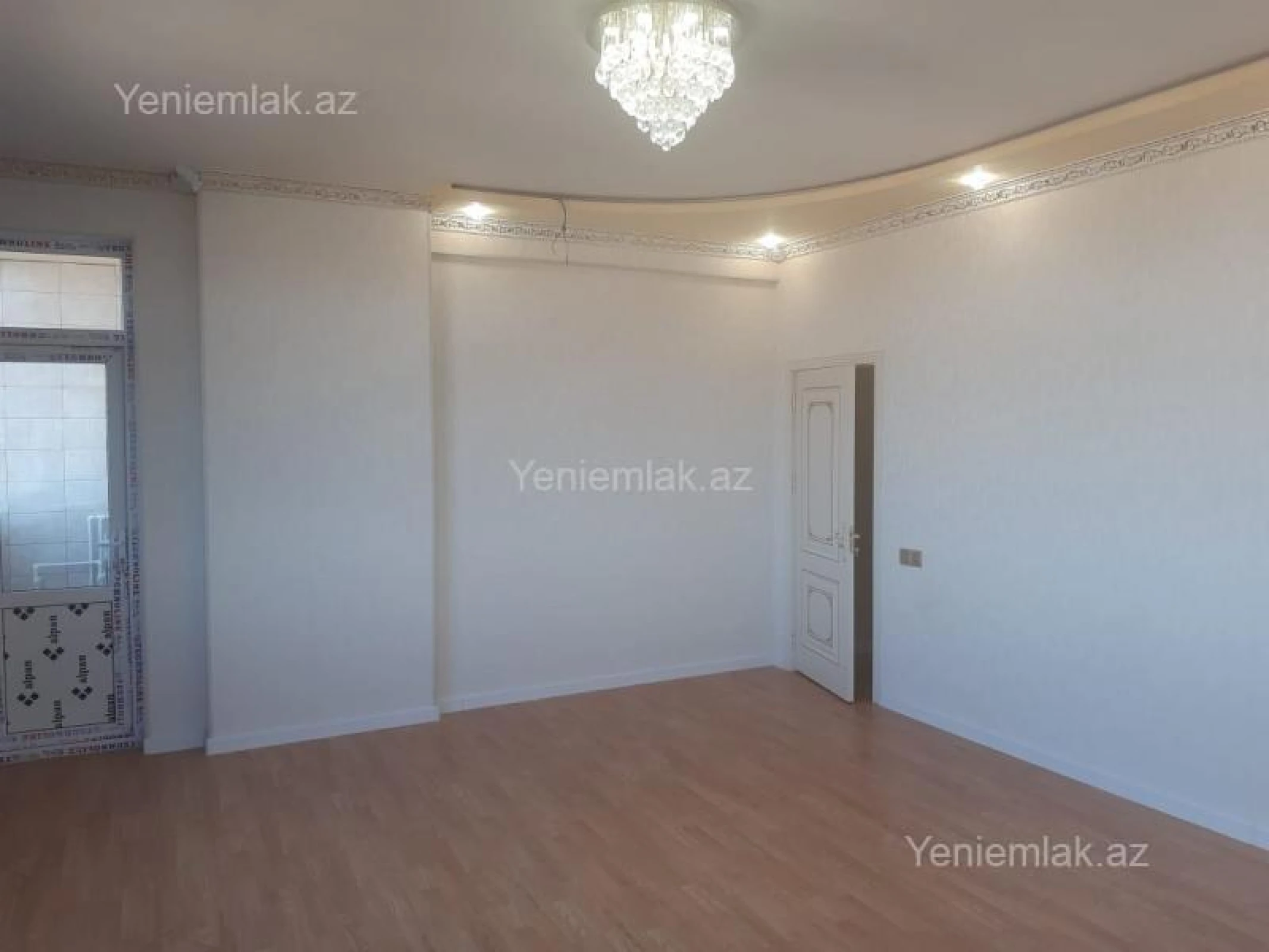 Satılır 3 otaqlı yeni tikili 110 m²
