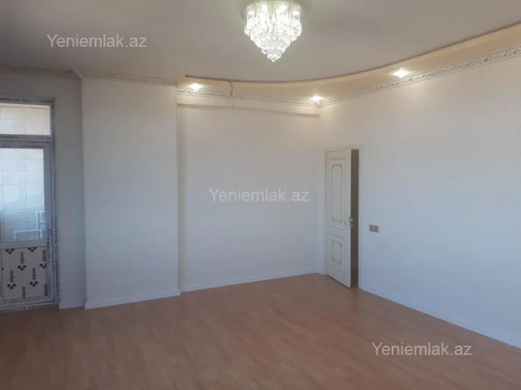 Satılır 3 otaqlı yeni tikili 110 m²
