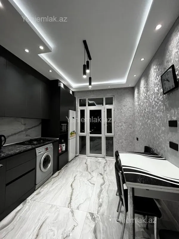 Satılır 3 otaqlı yeni tikili 107 m²