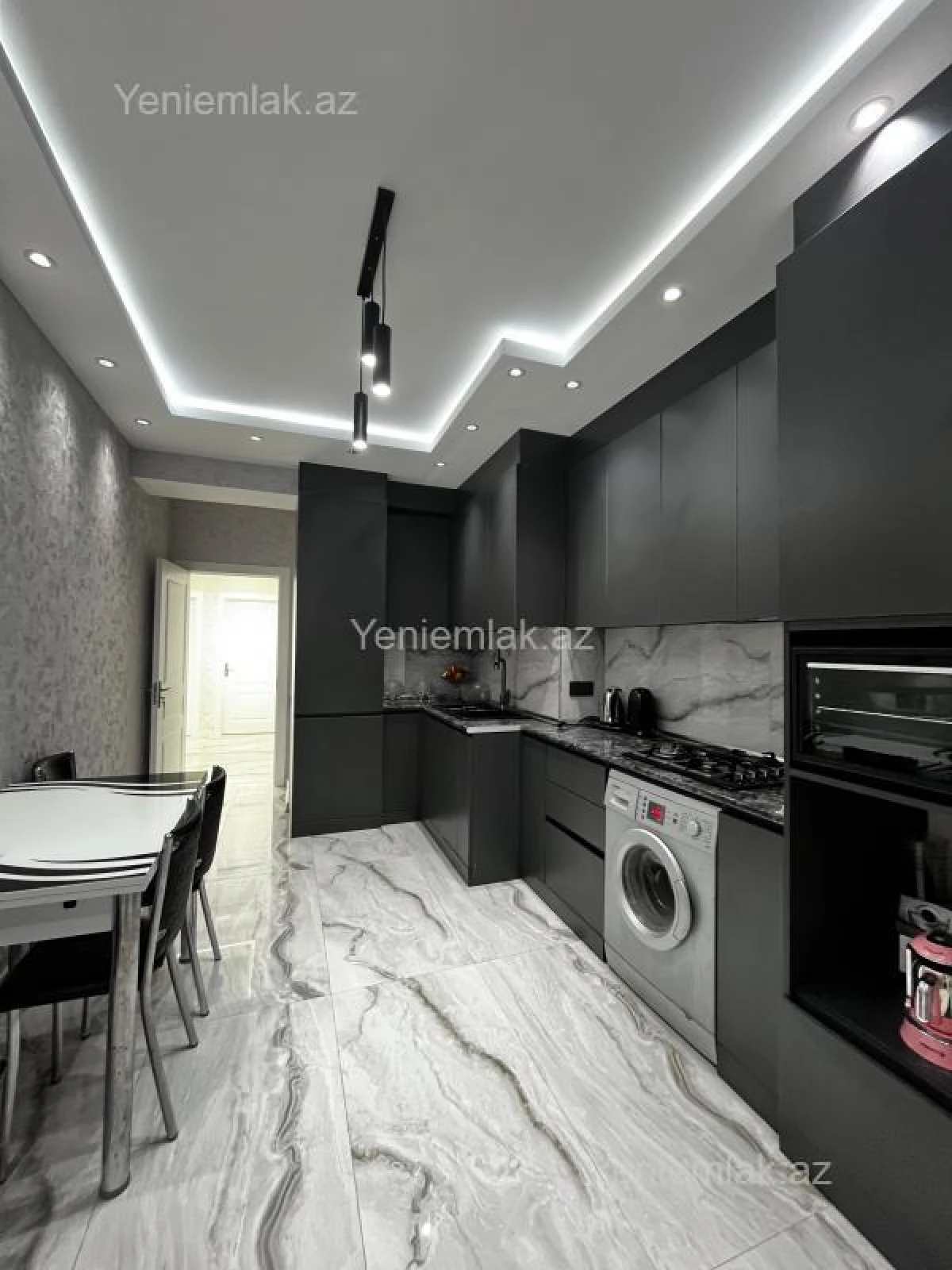 Satılır 3 otaqlı yeni tikili 107 m²