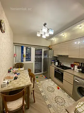 Satılır 3 otaqlı köhnə tikili 83 m²