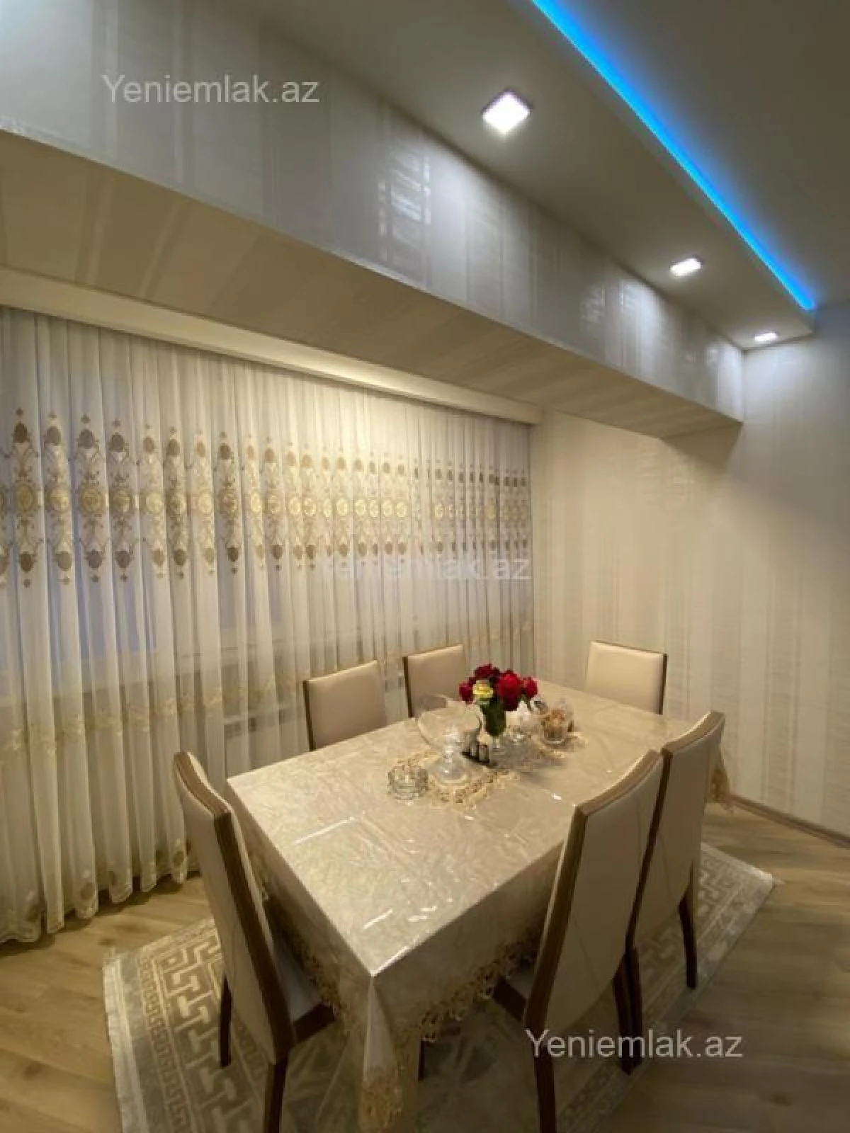 Satılır 3 otaqlı köhnə tikili 83 m²