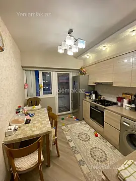Satılır 3 otaqlı köhnə tikili 83 m²