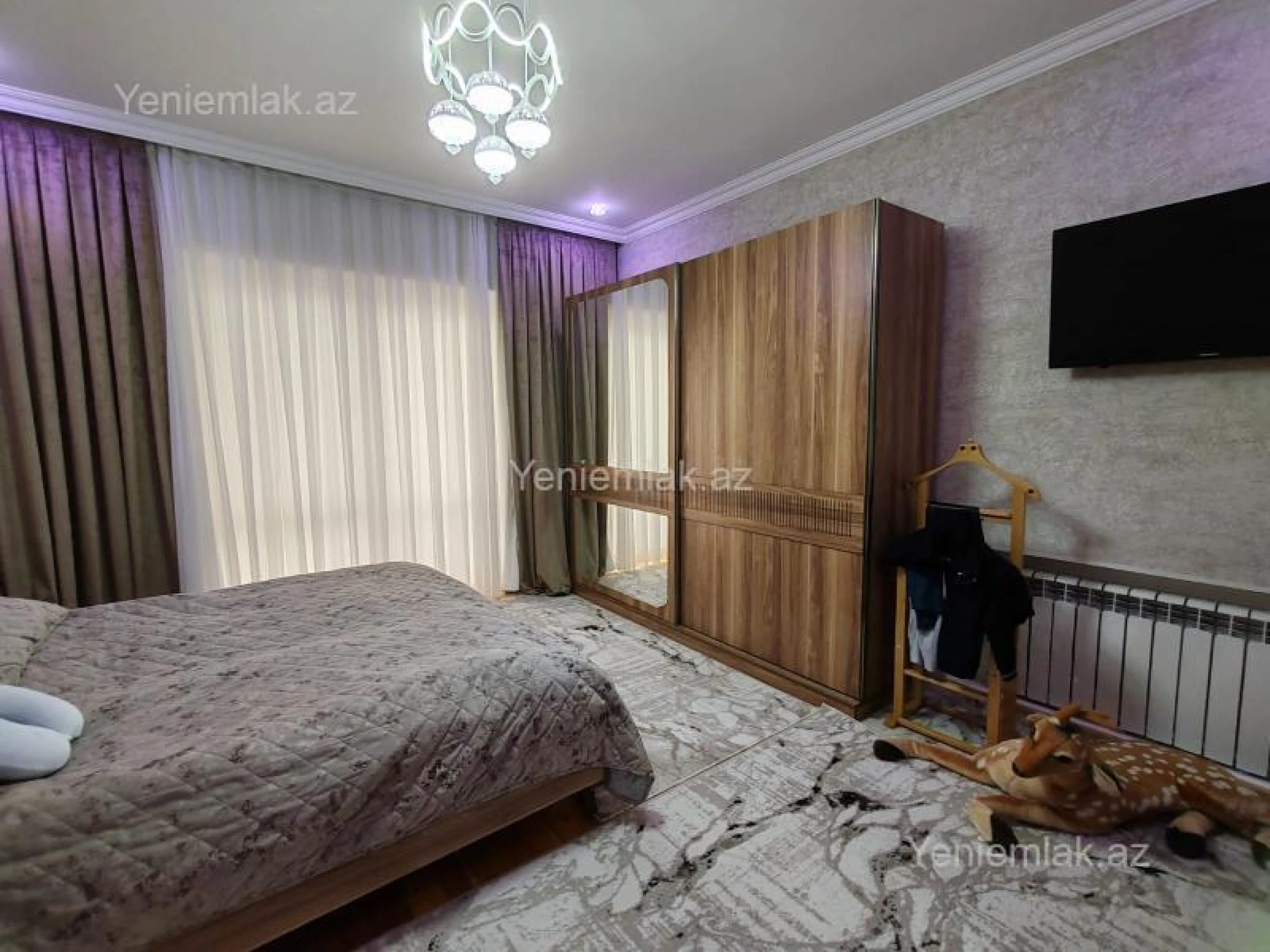 Satılır 4 otaqlı həyət evi 220 m²