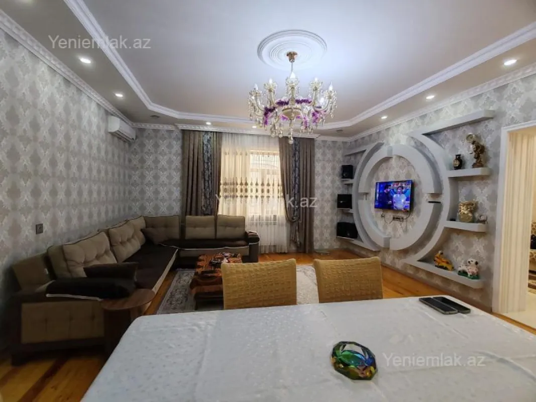 Satılır 4 otaqlı həyət evi 220 m²