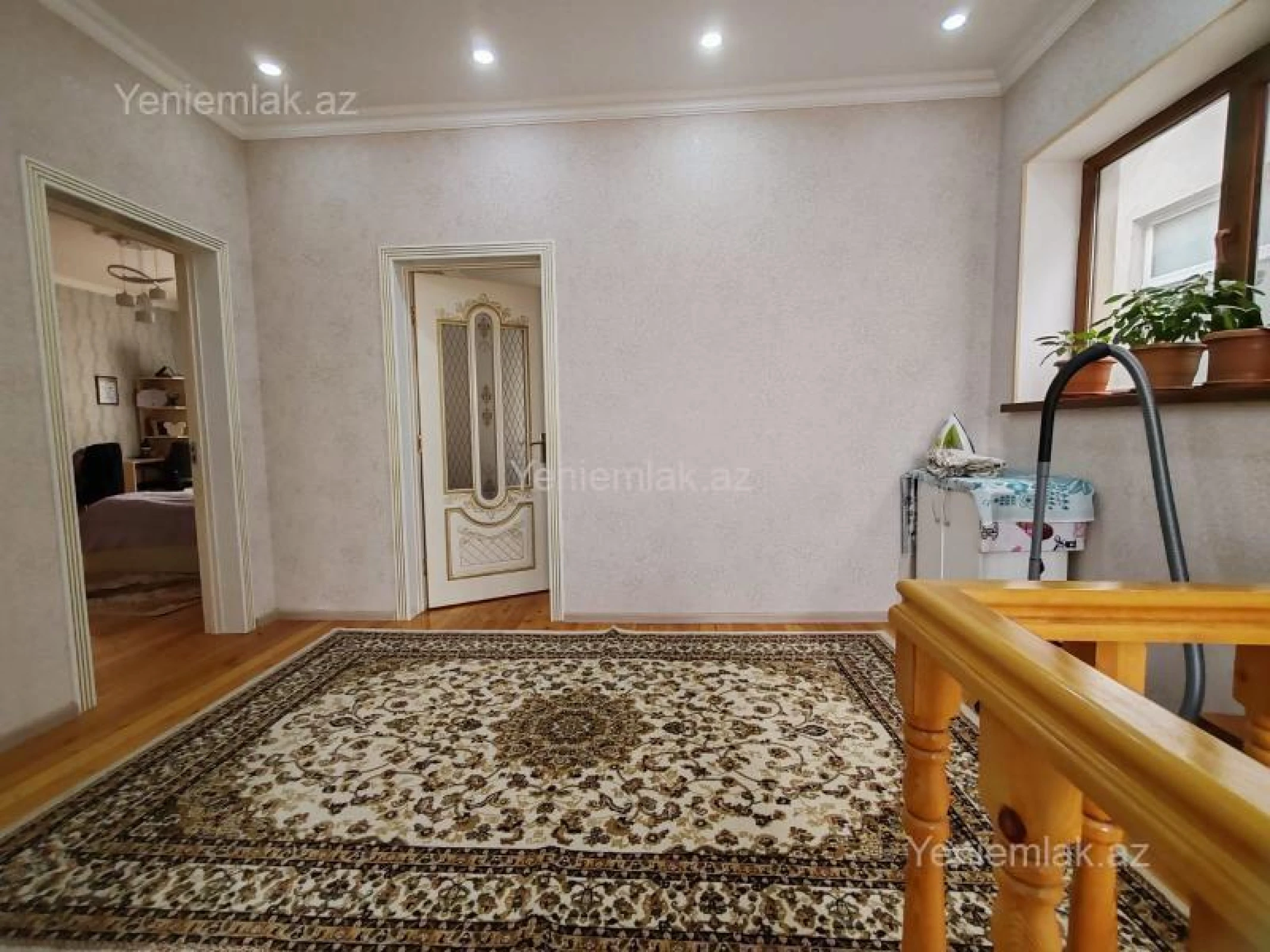 Satılır 4 otaqlı həyət evi 220 m²