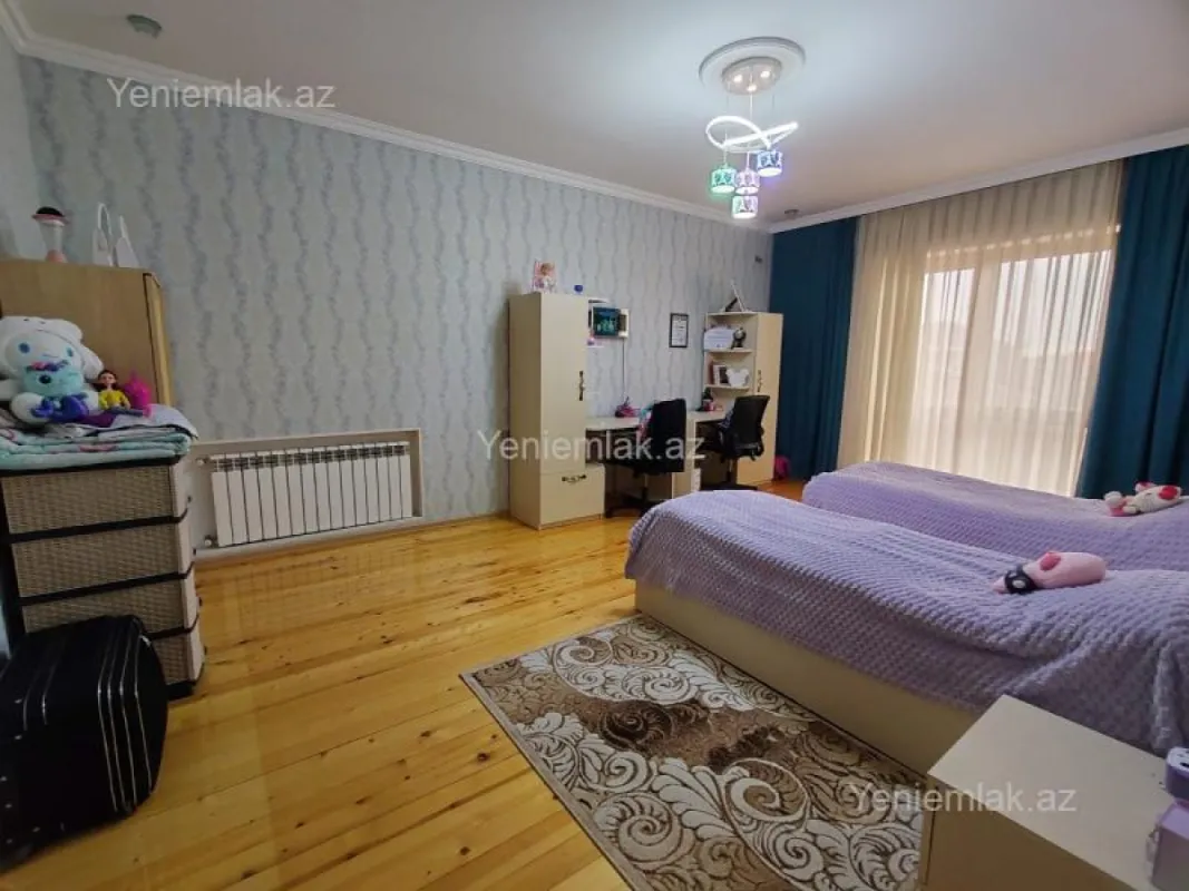 Satılır 4 otaqlı həyət evi 220 m²