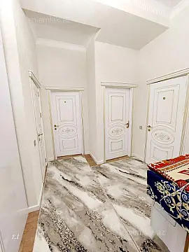 Satılır 3 otaqlı yeni tikili 100 m²
