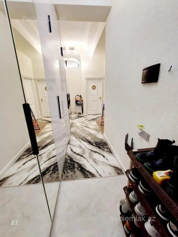Satılır 3 otaqlı yeni tikili 100 m²