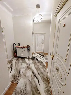 Satılır 3 otaqlı yeni tikili 100 m²