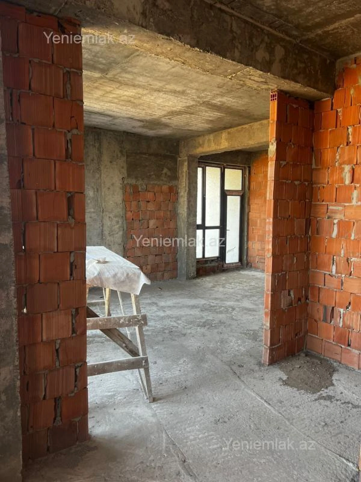 Satılır 2 otaqlı yeni tikili 93 m²