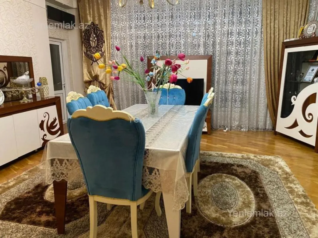 Satılır 3 otaqlı yeni tikili 145 m²