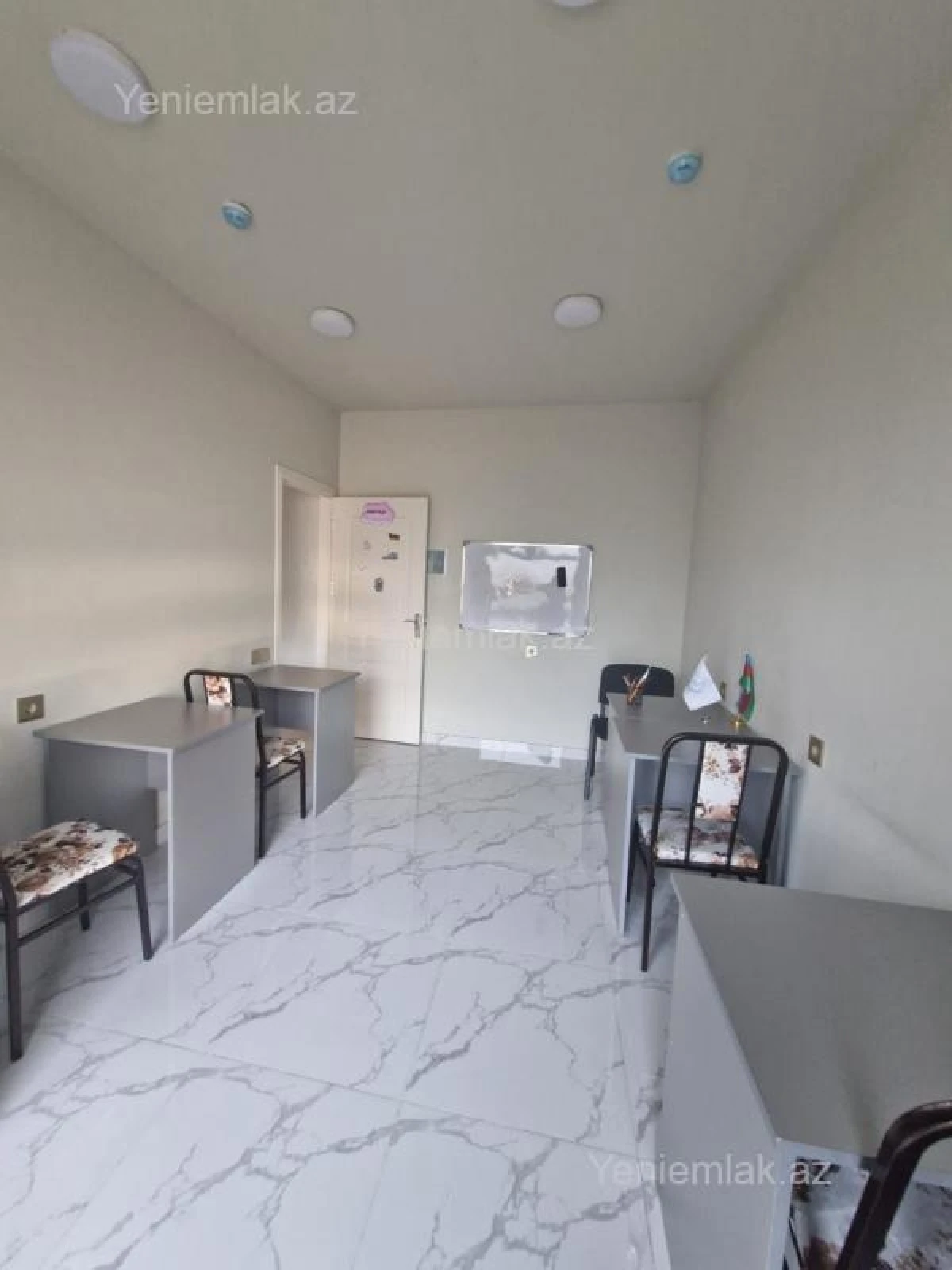 Satılır 4 otaqlı obyekt 74 m²