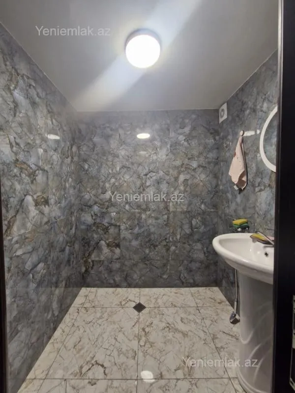 Satılır 4 otaqlı obyekt 74 m²
