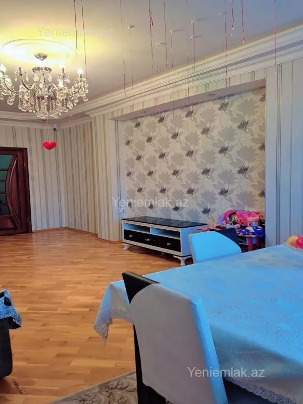 Satılır 3 otaqlı yeni tikili 98 m²