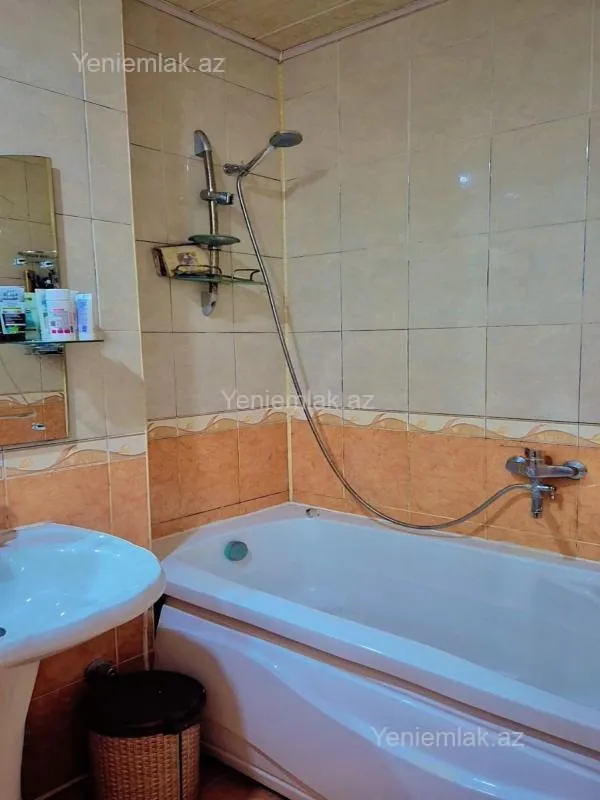 Satılır 3 otaqlı yeni tikili 98 m²