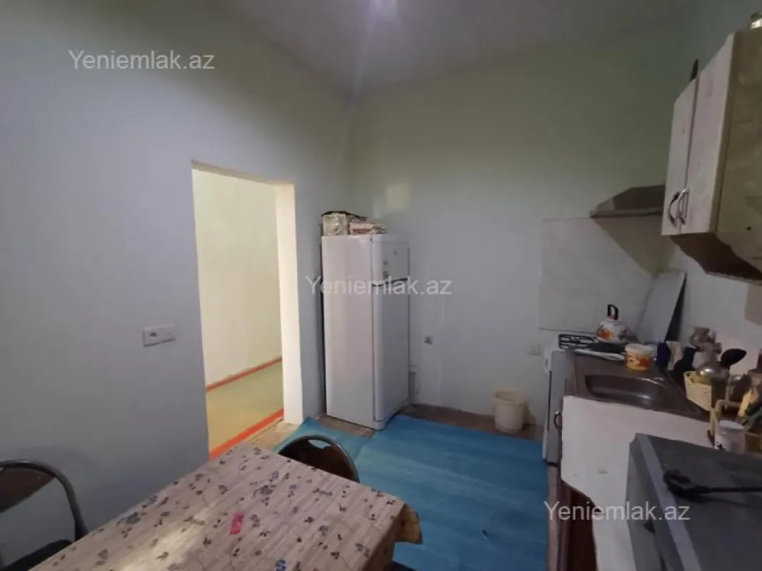 Satılır 5 otaqlı həyət evi 200 m²