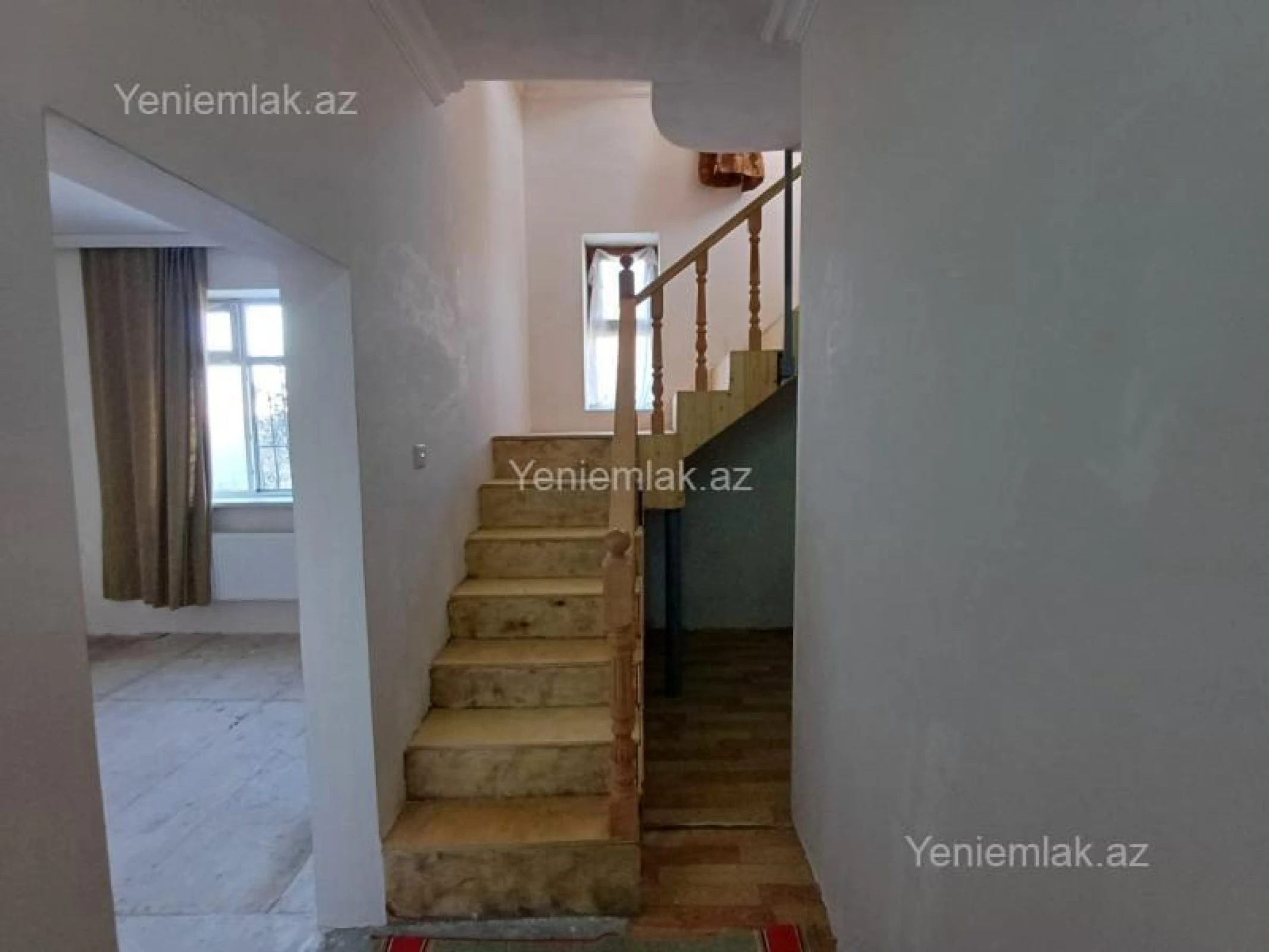 Satılır 5 otaqlı həyət evi 200 m²