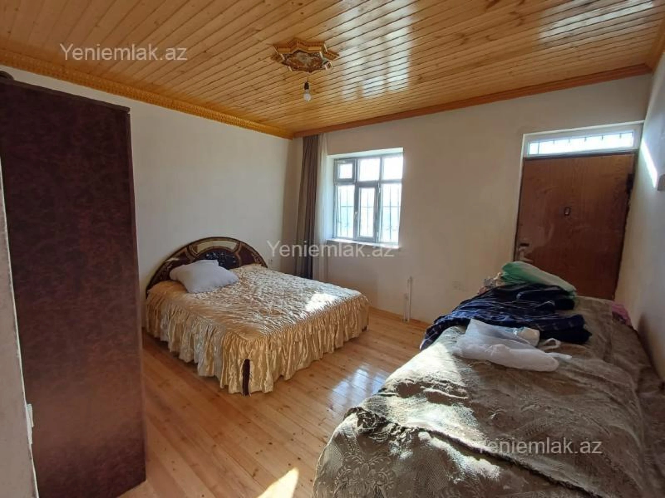 Satılır 5 otaqlı həyət evi 200 m²