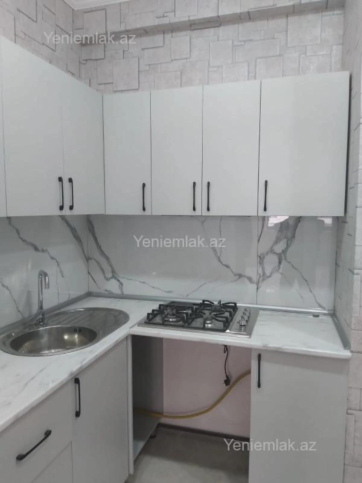 Satılır 1 otaqlı yeni tikili 61 m²