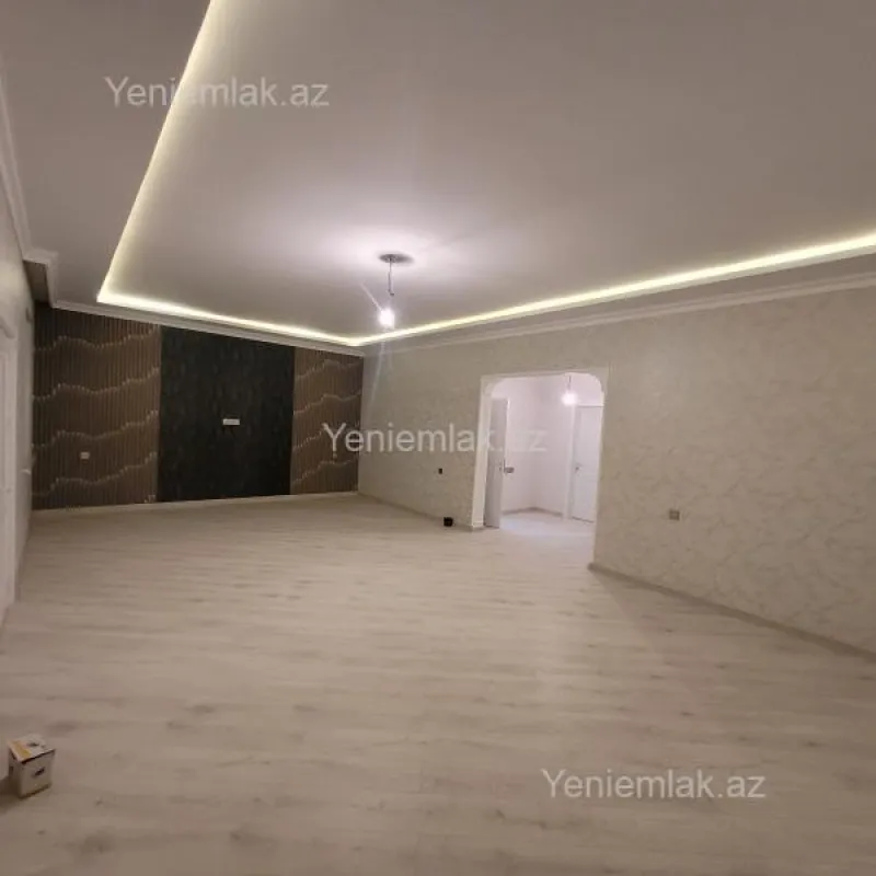 Satılır 6 otaqlı həyət evi 250 m²