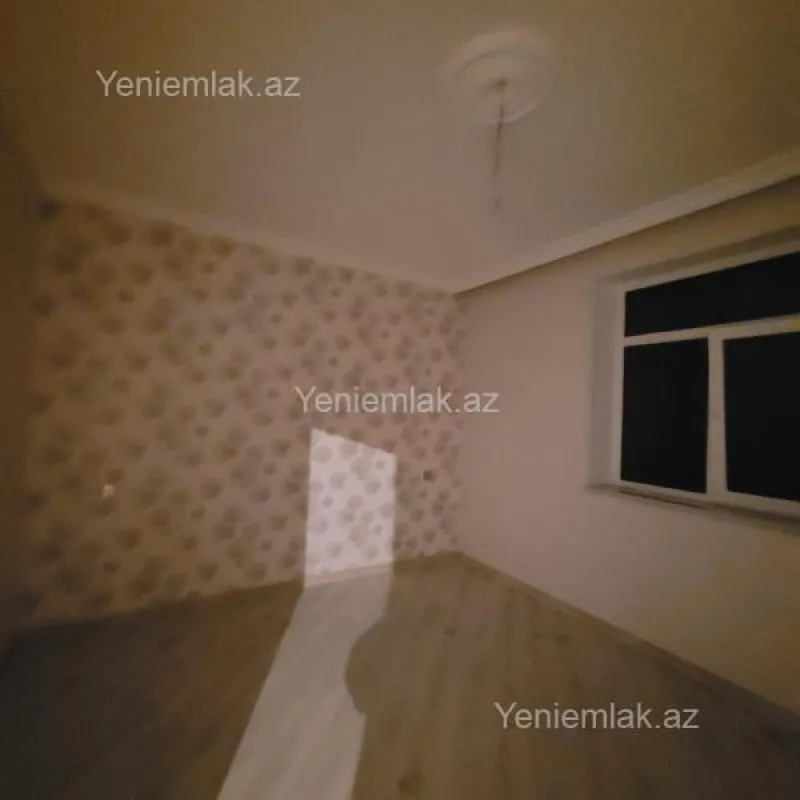 Satılır 6 otaqlı həyət evi 250 m²