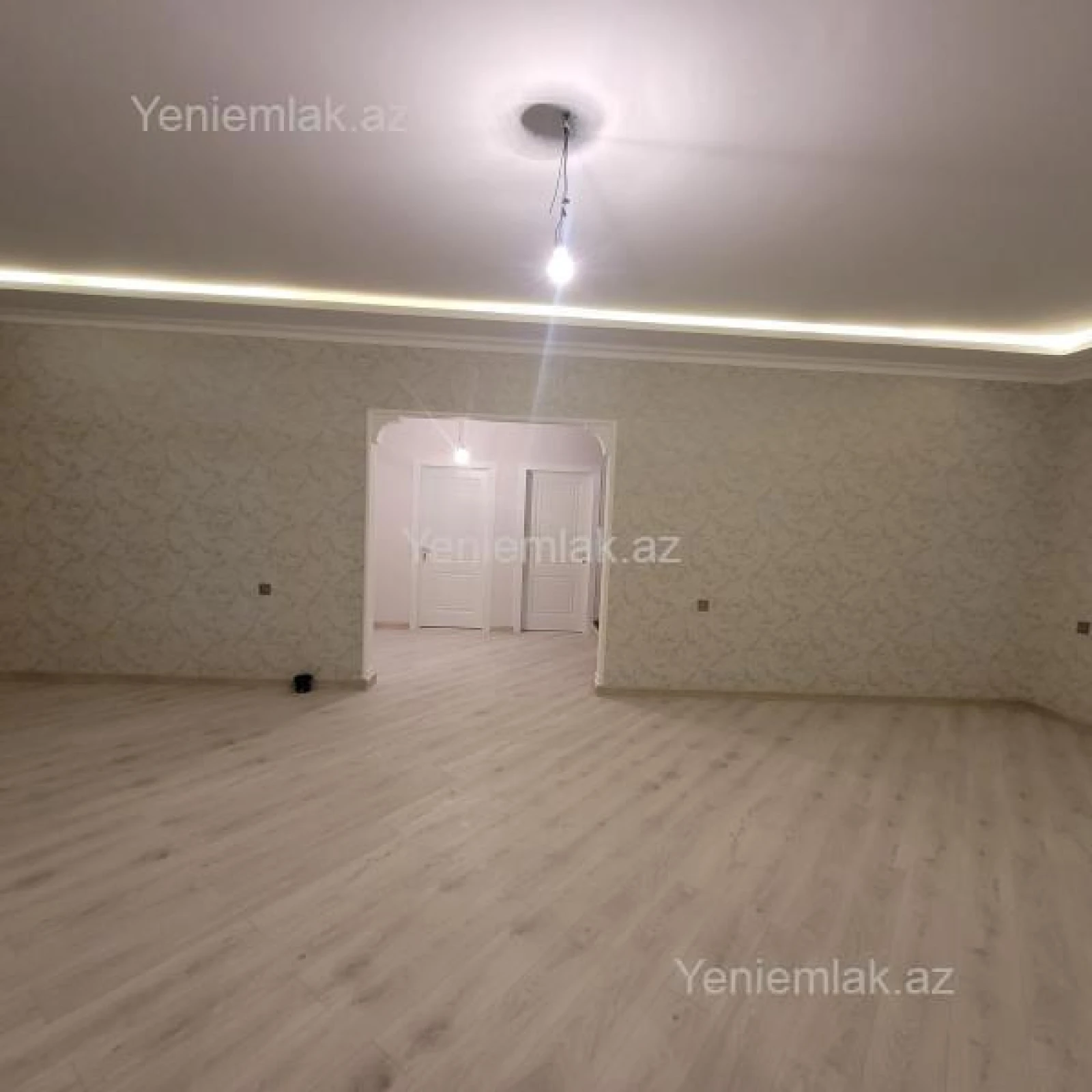 Satılır 6 otaqlı həyət evi 250 m²