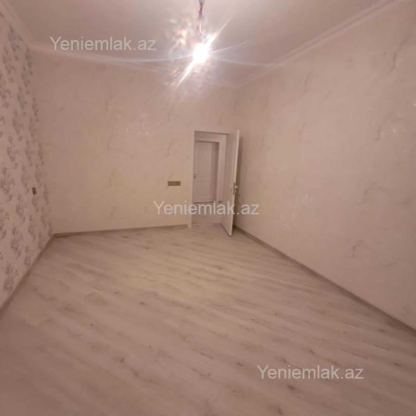 Satılır 6 otaqlı həyət evi 250 m²