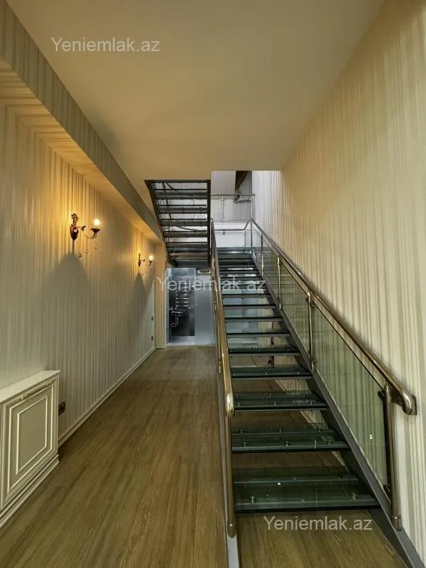 Satılır 3 otaqlı yeni tikili 203 m²