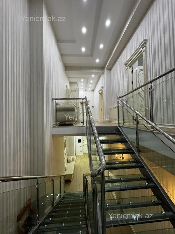 Satılır 3 otaqlı yeni tikili 203 m²