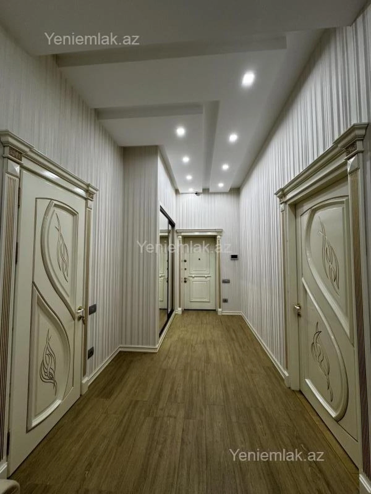 Satılır 3 otaqlı yeni tikili 203 m²