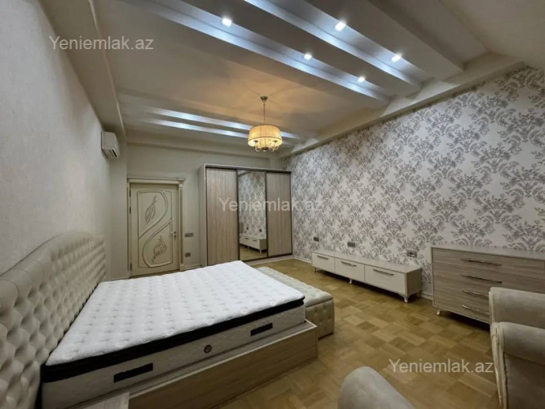 Satılır 3 otaqlı yeni tikili 203 m²