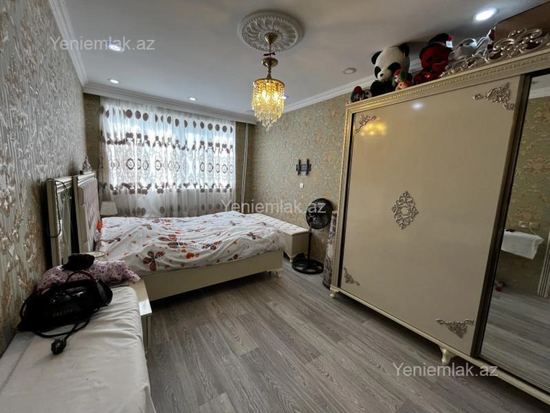 Satılır 4 otaqlı köhnə tikili 80 m²