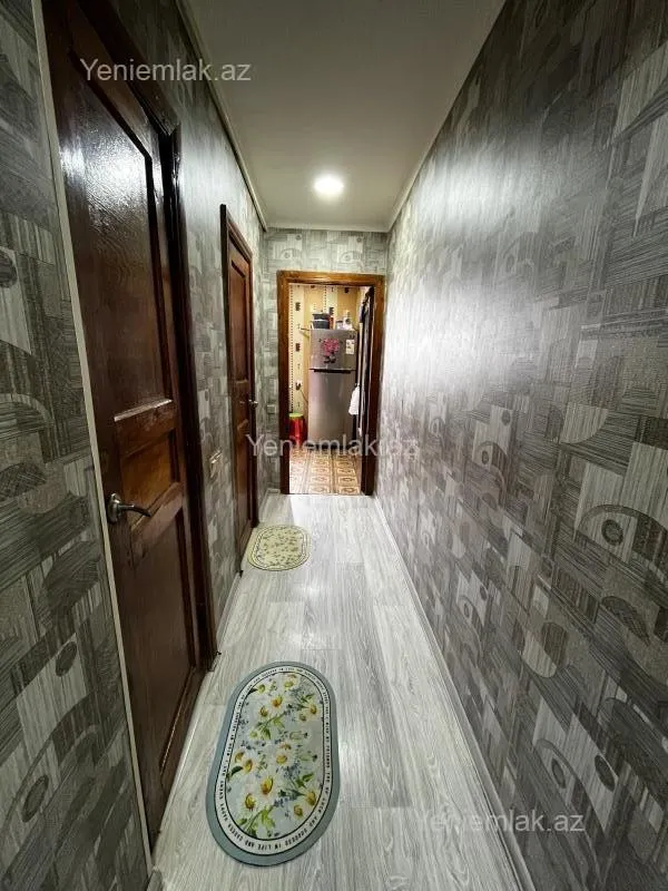 Satılır 4 otaqlı köhnə tikili 80 m²