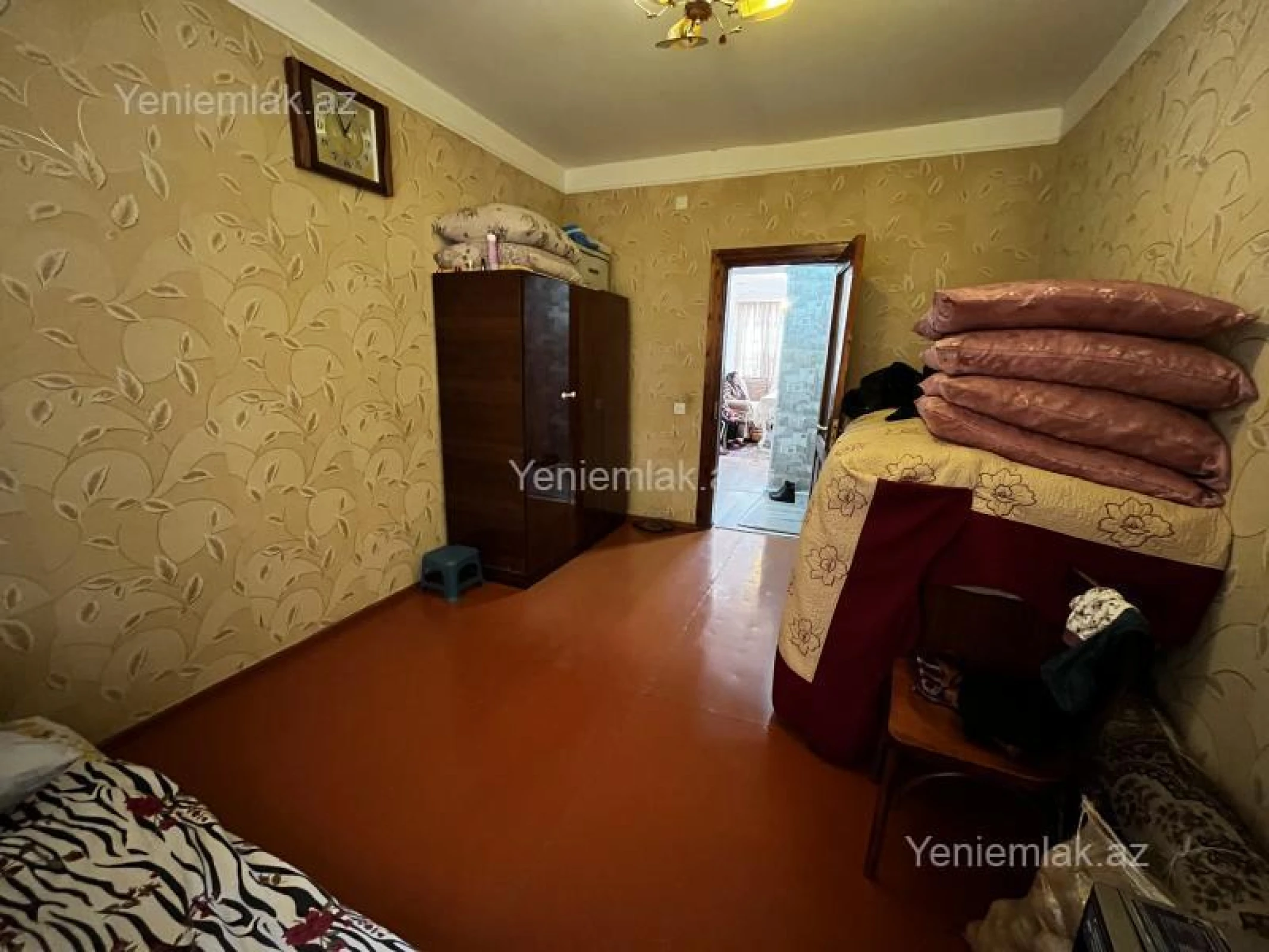 Satılır 4 otaqlı köhnə tikili 80 m²