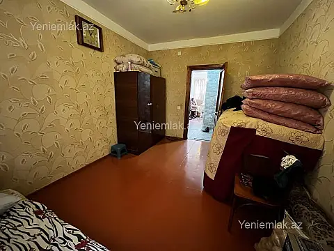 Satılır 4 otaqlı köhnə tikili 80 m²