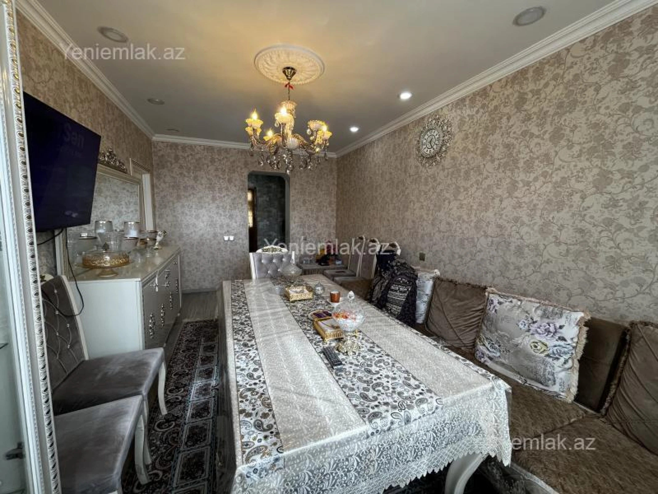 Satılır 4 otaqlı köhnə tikili 80 m²