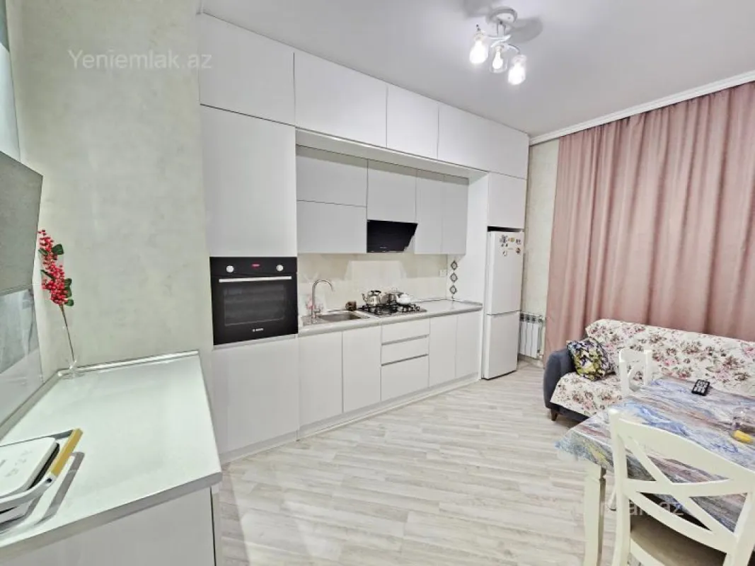 Satılır 2 otaqlı yeni tikili 87 m²