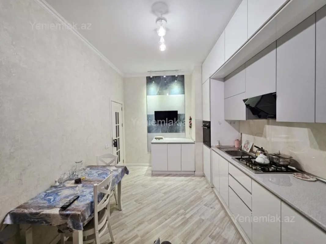 Satılır 2 otaqlı yeni tikili 87 m²