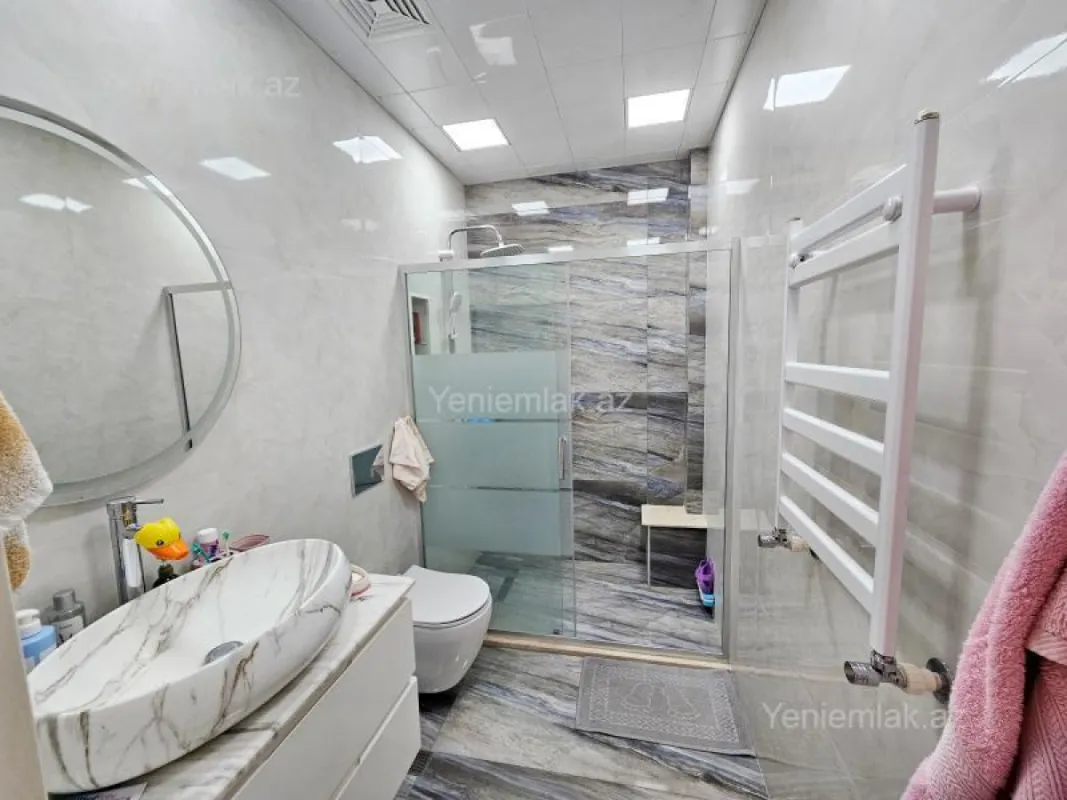 Satılır 2 otaqlı yeni tikili 87 m²