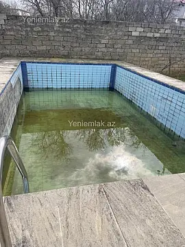 Satılır 6 otaqlı həyət evi 250 m²